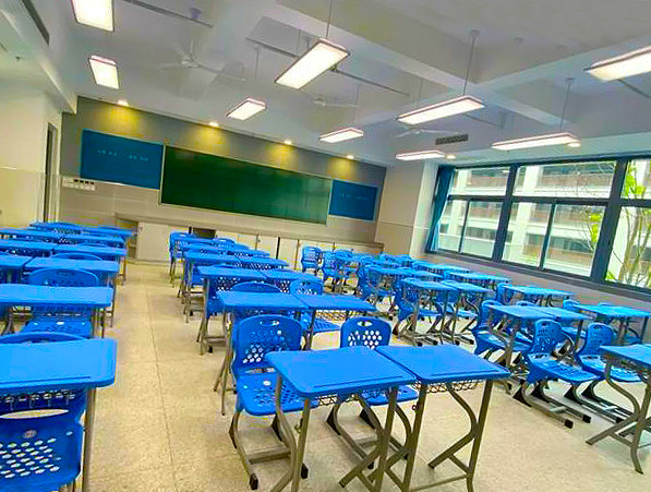 曲阜师范大学附属中学2023年教室护眼灯项目